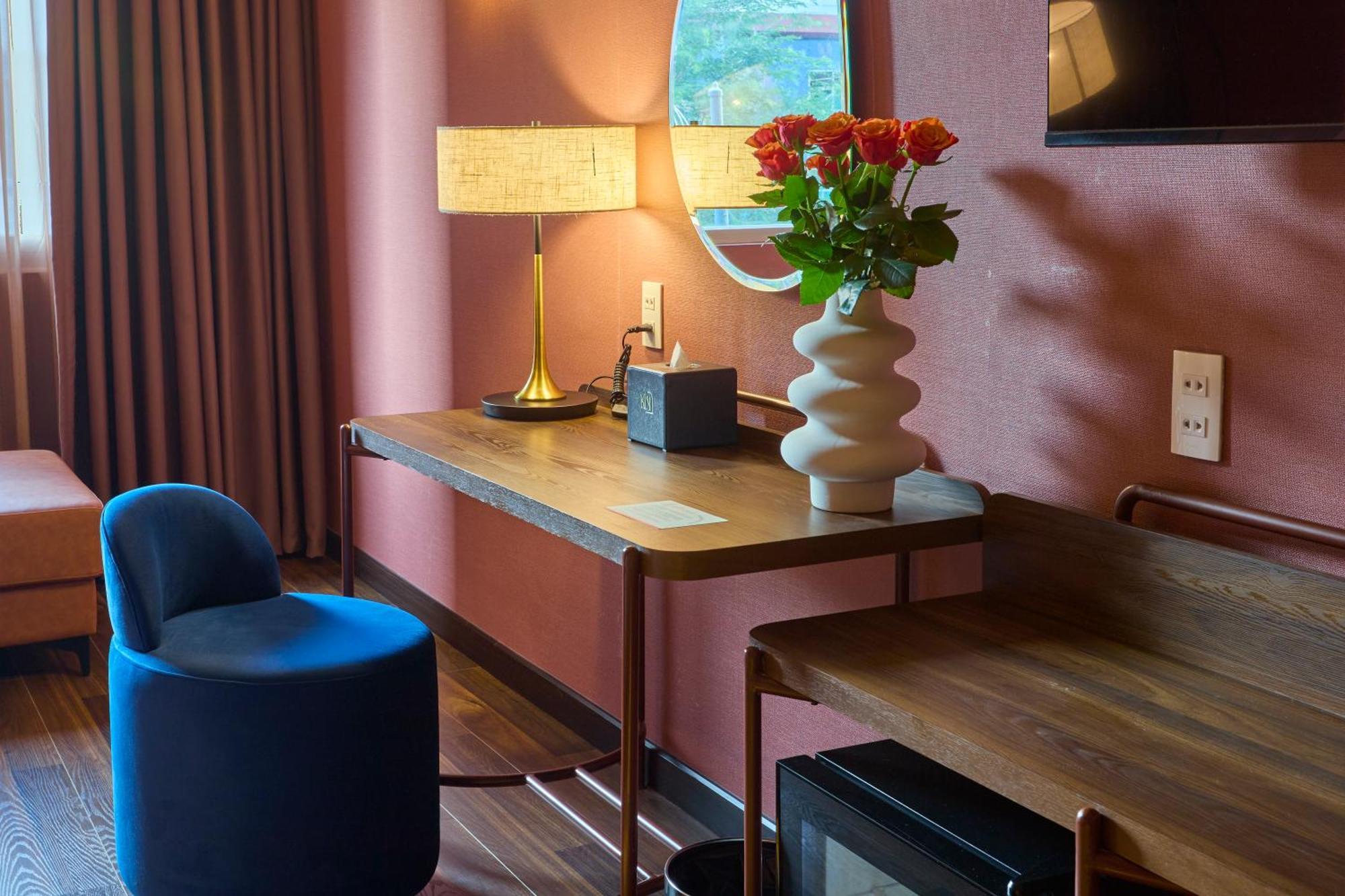 Kin Hotel Ly Tu Trong Хошимін Екстер'єр фото